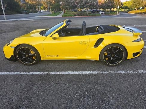 Used 2016 Porsche 911 Turbo S image 11