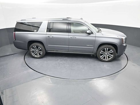 Used 2018 GMC Yukon XL Denali w/ Denali Ultimate Package image 32