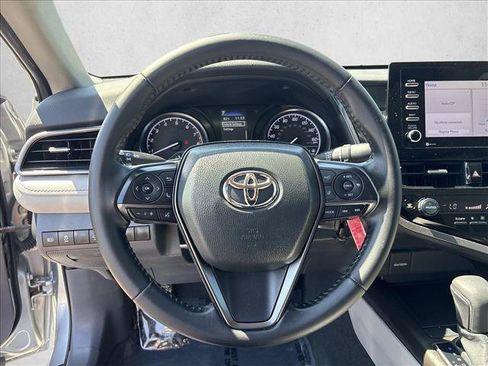 Used 2023 Toyota Camry SE FWD image 17