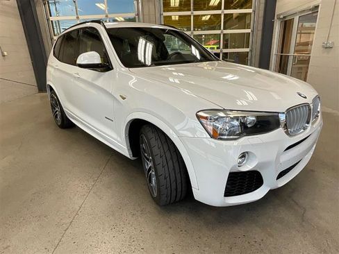 Used 2017 BMW X3 sDrive28i image 7