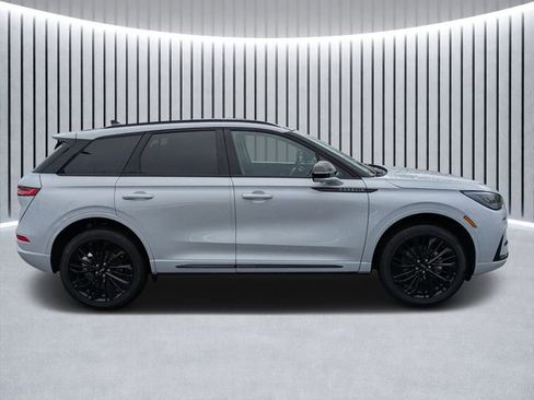 New 2026 Lincoln Corsair Premiere image 2