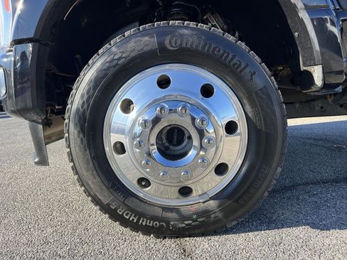 Used 2024 Ford F450 Platinum w/ FX4 Off-Road Package image 12
