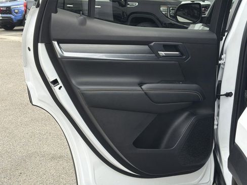 Used 2025 GMC Terrain Elevation image 24