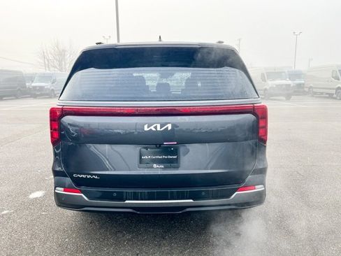 Used 2025 Kia Carnival SX image 7