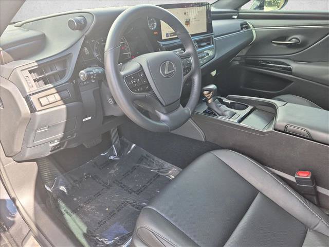Used 2025 Lexus ES 350 w/ Premium Package FWD image 10