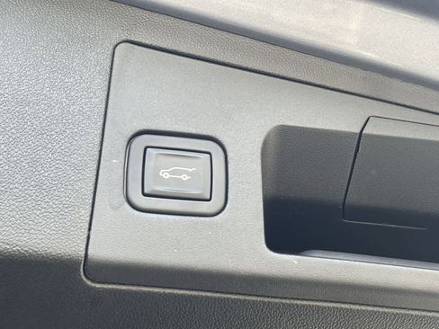 Used 2024 Cadillac XT5 Premium Luxury w/ LPO, Floor Liner Package FWD image 18