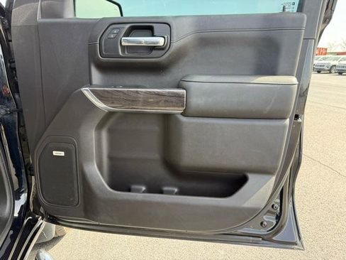 Used 2022 Chevrolet Silverado 1500 LTZ w/ LTZ Premium Package image 36