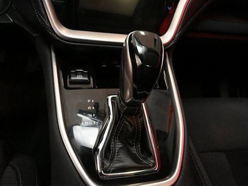 Used 2020 Subaru Outback Premium image 11