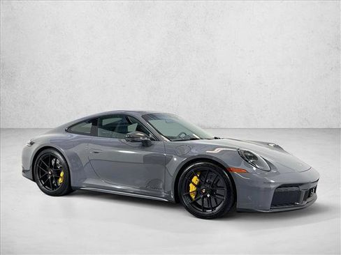 Certified 2025 Porsche 911 Carrera GTS RWD image 7