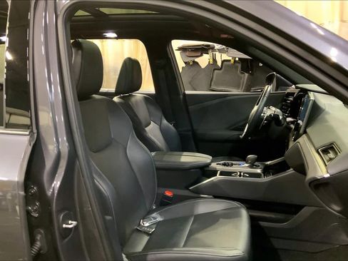 Used 2025 Lexus TX 350 AWD image 8