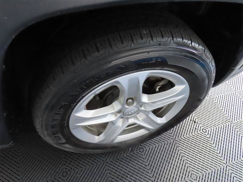 Used 2023 Jeep Compass Sport AWD/4WD image 9