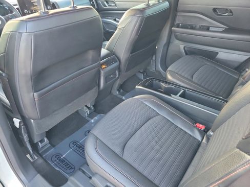 Certified 2024 Nissan Pathfinder Rock Creek image 12