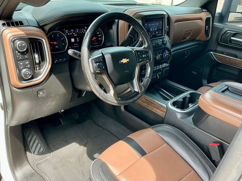 Used 2020 Chevrolet Silverado 2500 High Country w/ Technology Package AWD/4WD image 40