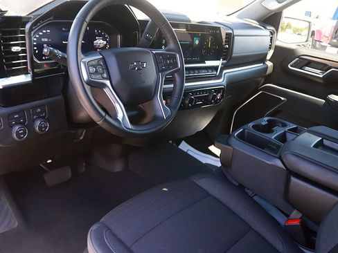 Used 2026 Chevrolet Silverado 1500 RST AWD/4WD image 15