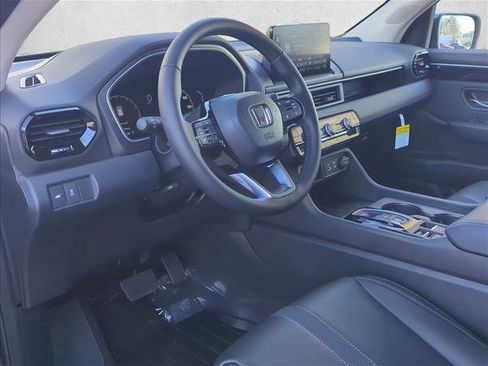 New 2025 Honda Pilot EX-L image 3