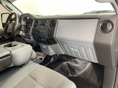 Used 2016 Ford F250 XL w/ Power Equipment Group AWD/4WD image 24