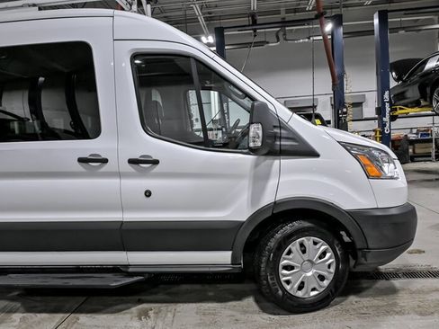 Used 2019 Ford Transit 150 XLT image 4