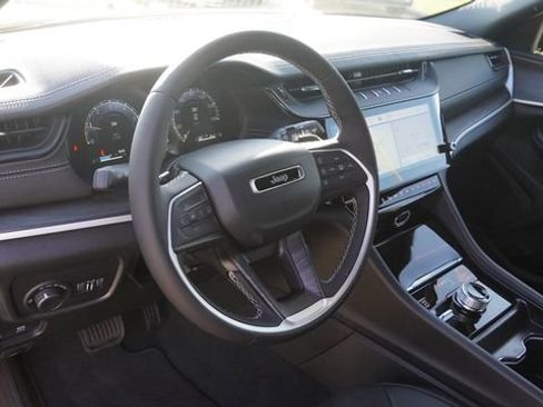 New 2026 Jeep Grand Cherokee Altitude AWD/4WD image 19