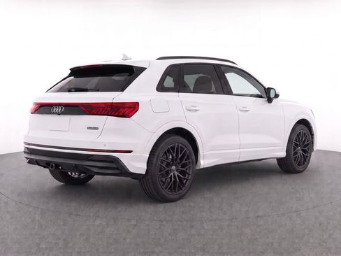 Used 2022 Audi Q8 Premium AWD/4WD image 6