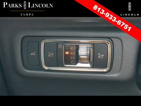 Used 2020 Lincoln Corsair FWD image 25