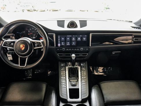 Used 2020 Porsche Macan AWD/4WD image 14
