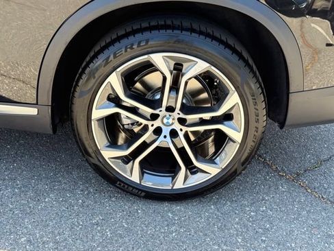 Used 2026 BMW X5 sDrive40i w/ Premium Package RWD image 14