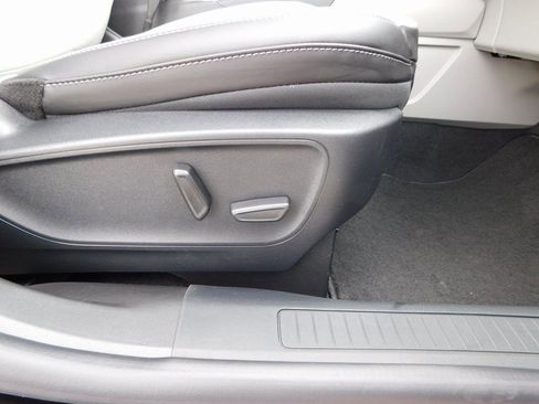 New 2026 Ford Escape Platinum image 18