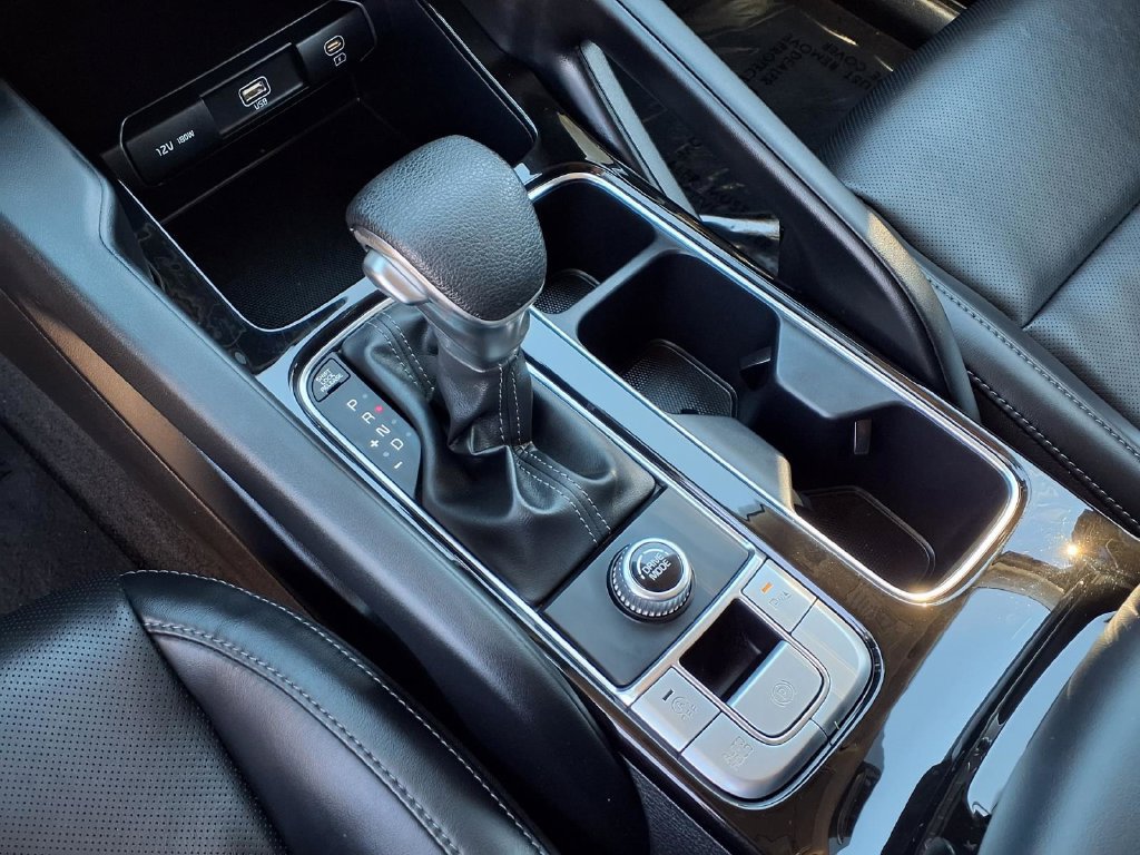 Certified 2024 Kia Telluride LX FWD image 30
