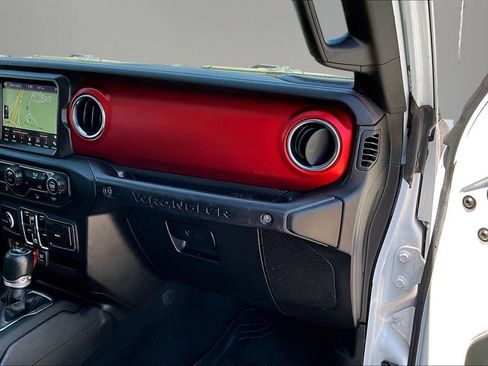 Used 2019 Jeep Wrangler Unlimited Rubicon AWD/4WD image 26