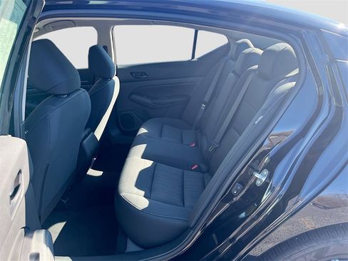 Used 2025 Nissan Altima 2.5 S image 22