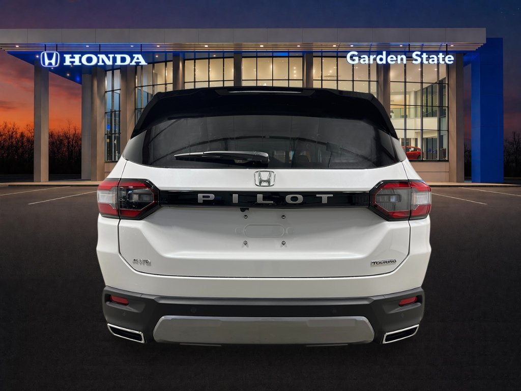 New 2026 Honda Pilot Touring image 4