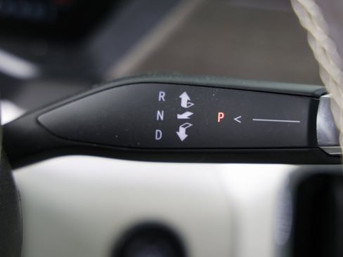 Used 2024 GMC Acadia Denali w/ Super Cruise Package image 13