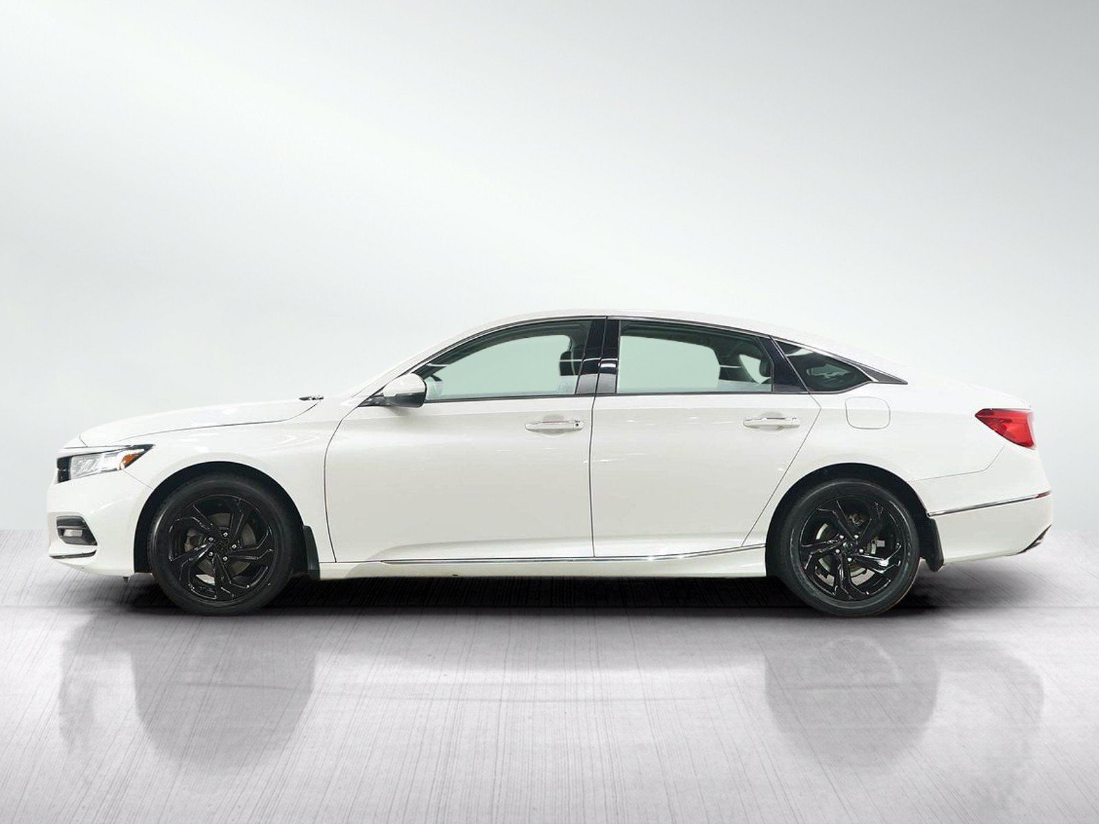 Used 2019 Honda Accord EX-L image 2