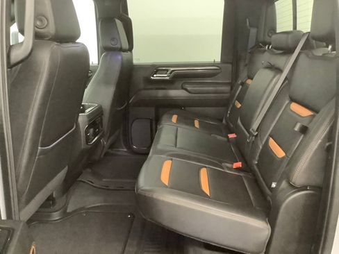 Used 2024 GMC Sierra 3500 AT4 w/ AT4 Premium Plus Package AWD/4WD image 6