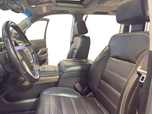 Used 2018 GMC Yukon XL Denali w/ Denali Ultimate Package image 14