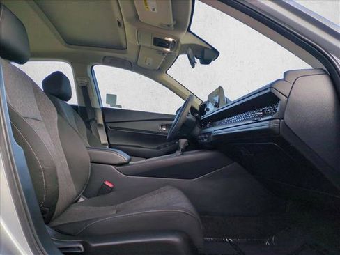 Used 2024 Honda Accord EX image 19