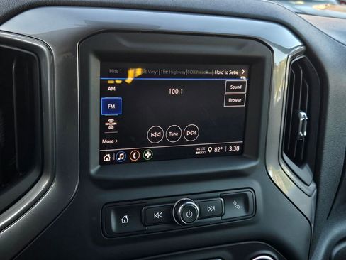 Used 2023 Chevrolet Silverado 1500 Custom image 15