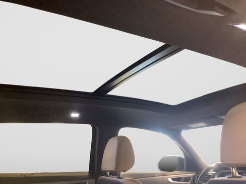 Used 2024 Volkswagen Atlas Cross Sport SE w/ Panoramic Sunroof Package FWD image 19