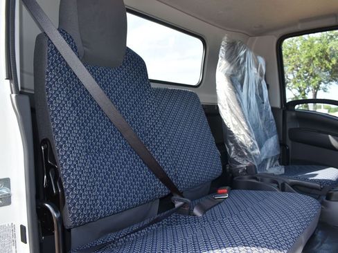 New 2025 Chevrolet Low Cab Forward image 23