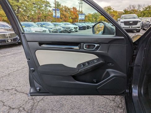 Used 2022 Honda Civic EX image 11