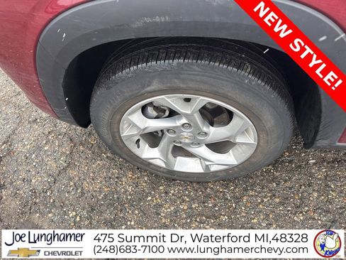 Certified 2024 Chevrolet Trax LS w/ LS Convenience Package image 9