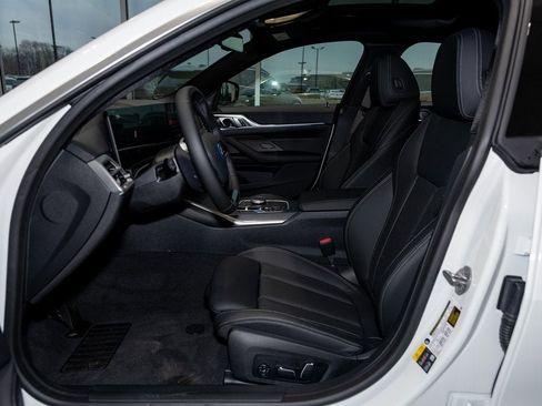Used 2025 BMW i4 xDrive40i w/ Premium Package image 18