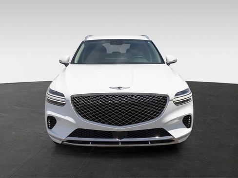 Used 2025 Genesis GV70 2.5T AWD/4WD image 9