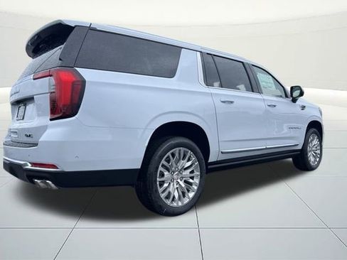 New 2026 GMC Yukon XL Denali w/ Sun & Power Step Package image 5