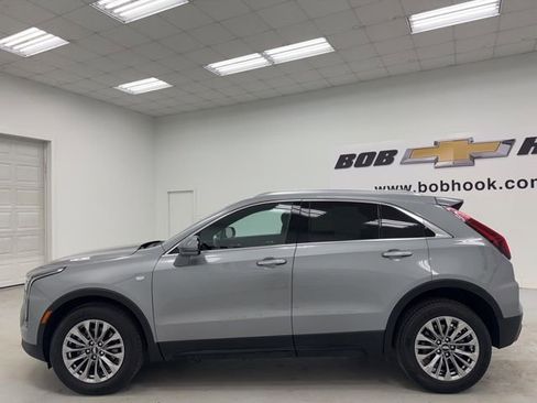 Used 2024 Cadillac XT4 Premium Luxury FWD image 8