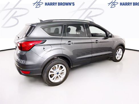 Used 2019 Ford Escape SEL image 30