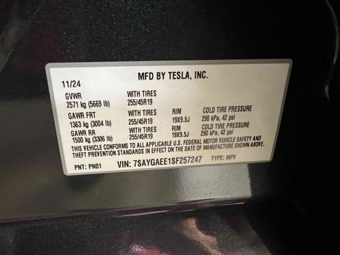 Used 2025 Tesla Model Y Long Range AWD/4WD image 14