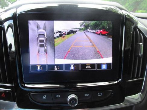 Used 2023 Chevrolet Traverse LT w/ LT Premium Package AWD/4WD image 31