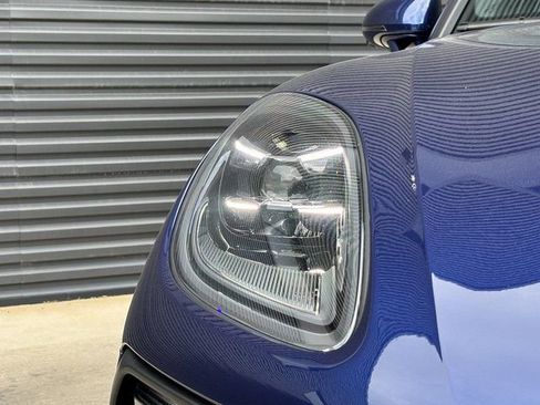Certified 2026 Porsche Macan AWD/4WD image 12