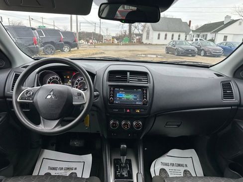 Used 2023 Mitsubishi Outlander Sport S Sport Utility 4D image 35